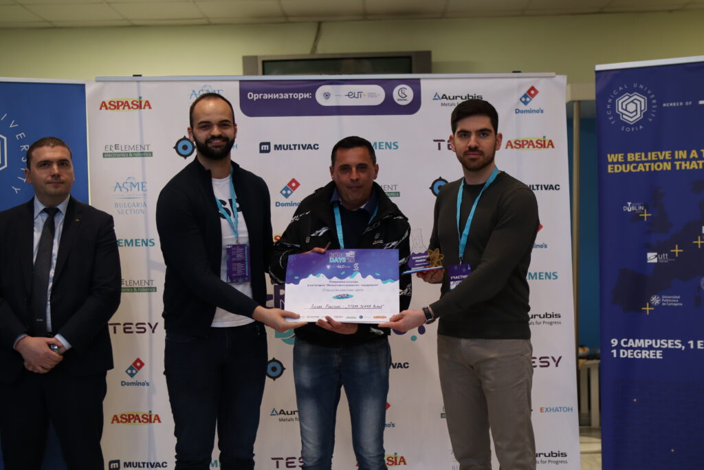 Клубът по роботика на Филиала с първо място в „Дни на роботиката 2026“