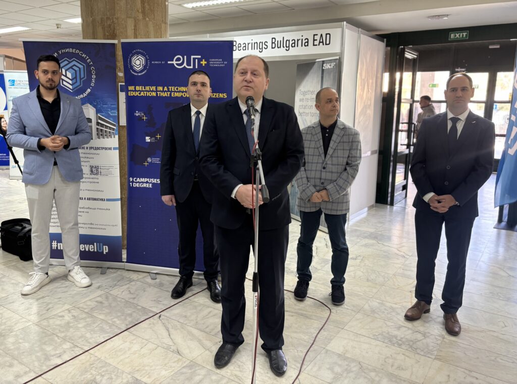 доц.Никола Шакев