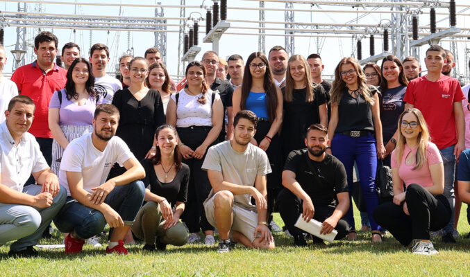 Стажантска програма "Младежи с бъдеще" - EVN България