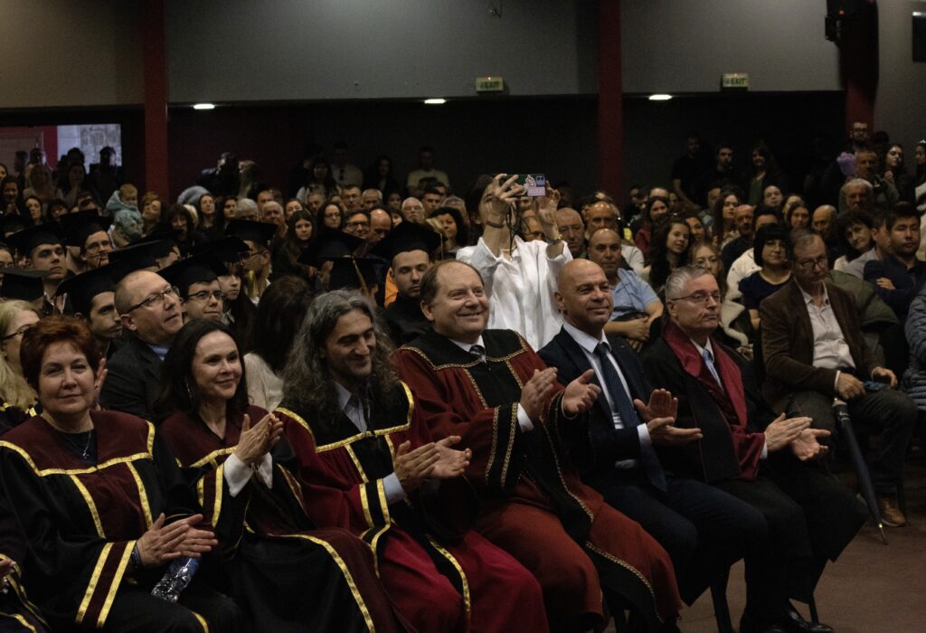 публика-аплодисменти